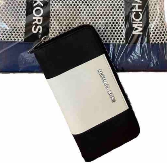 Michael Kors Danika Mesh Tote Sapphire/Black - Picture 5 of 11